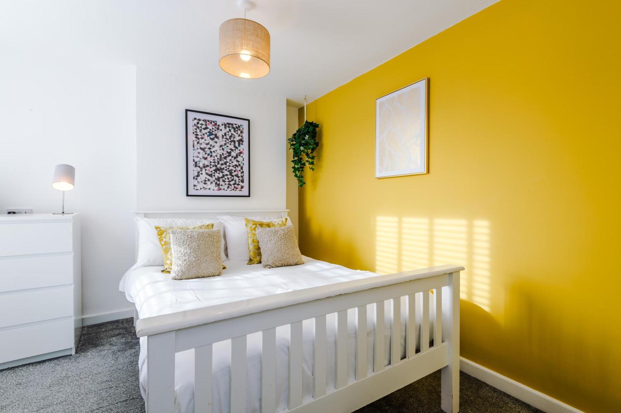 Large 7 Bedroom Town House In Chester City Centre エクステリア 写真