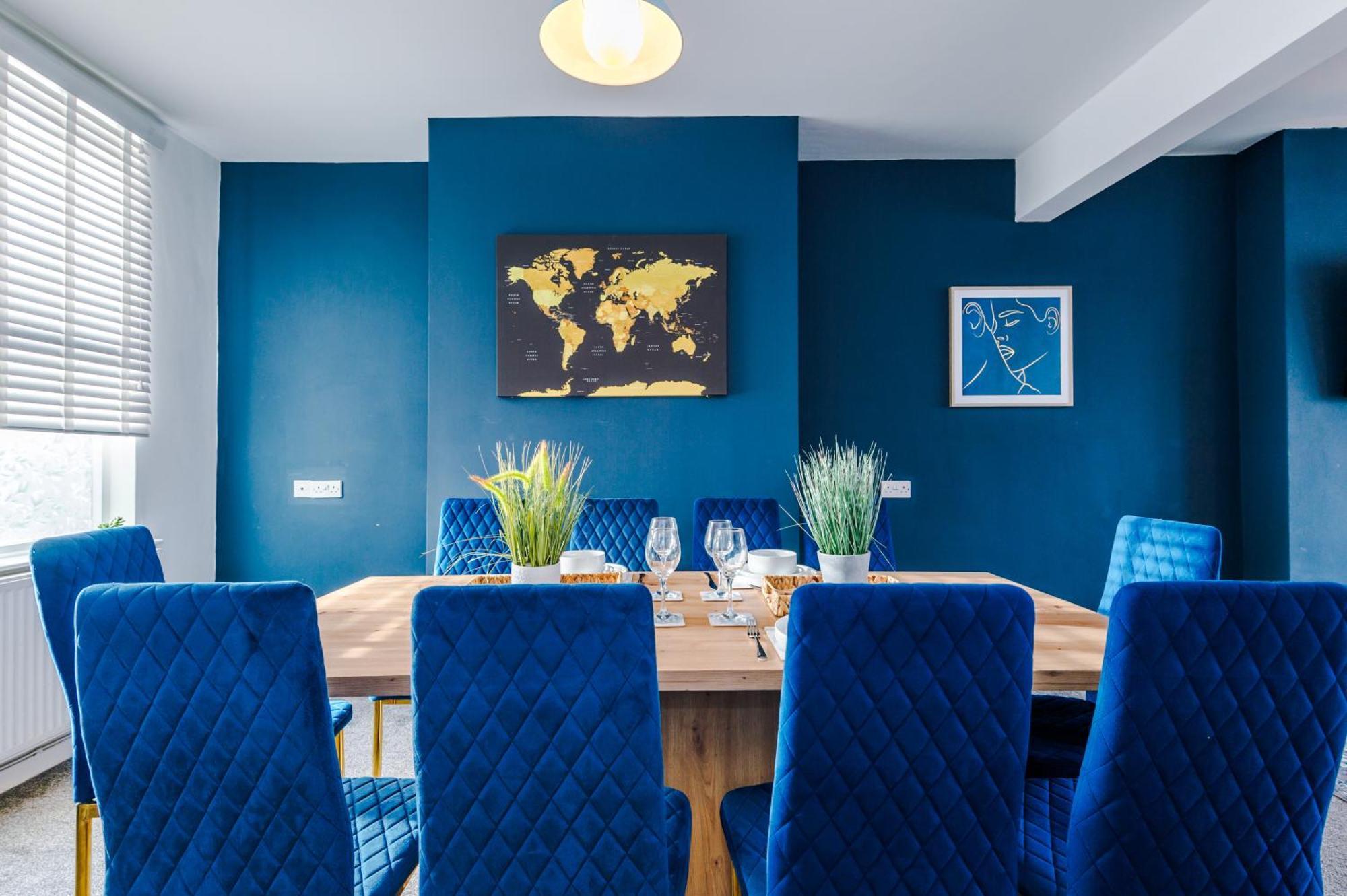 Large 7 Bedroom Town House In Chester City Centre エクステリア 写真