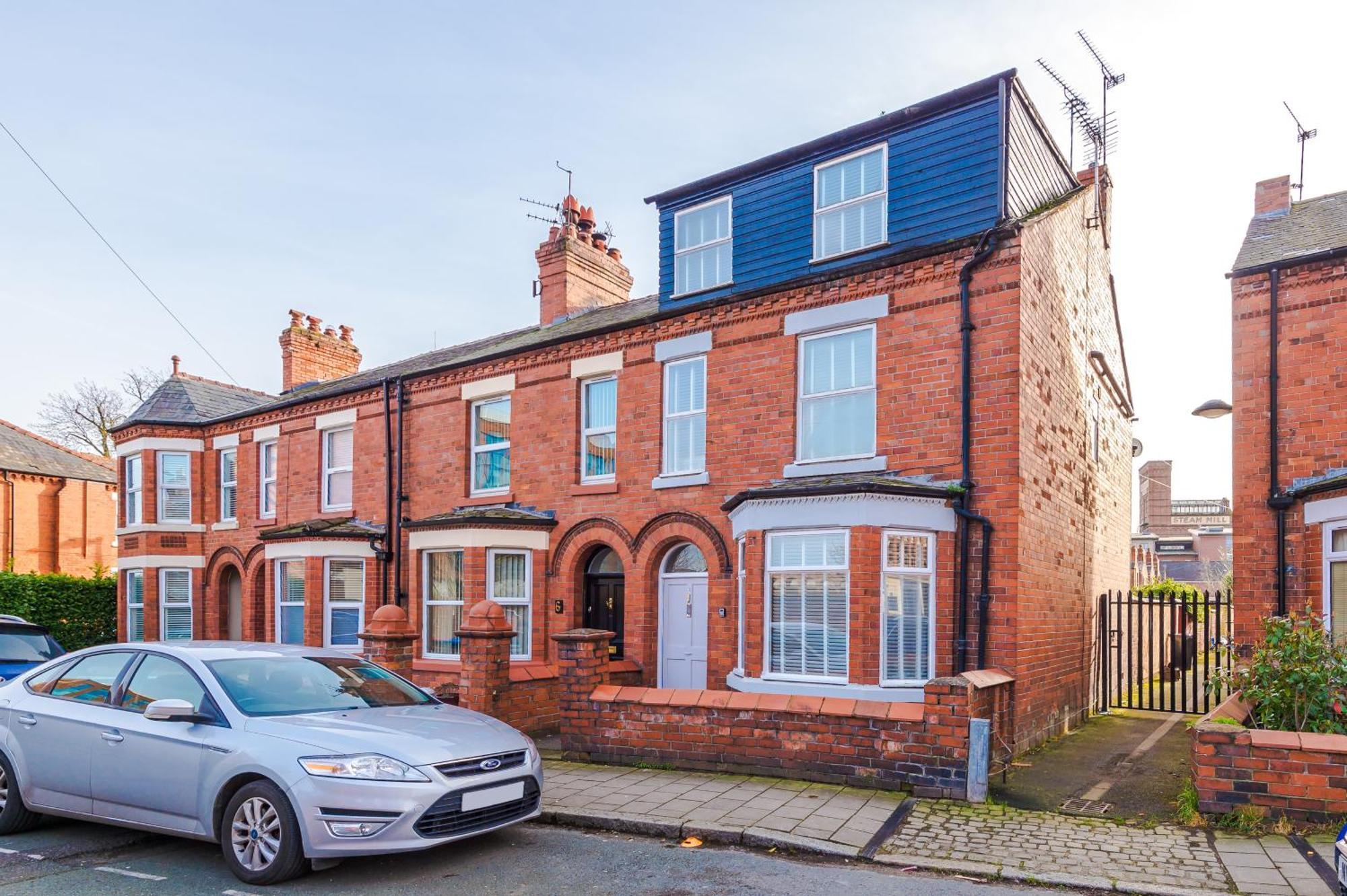 Large 7 Bedroom Town House In Chester City Centre エクステリア 写真