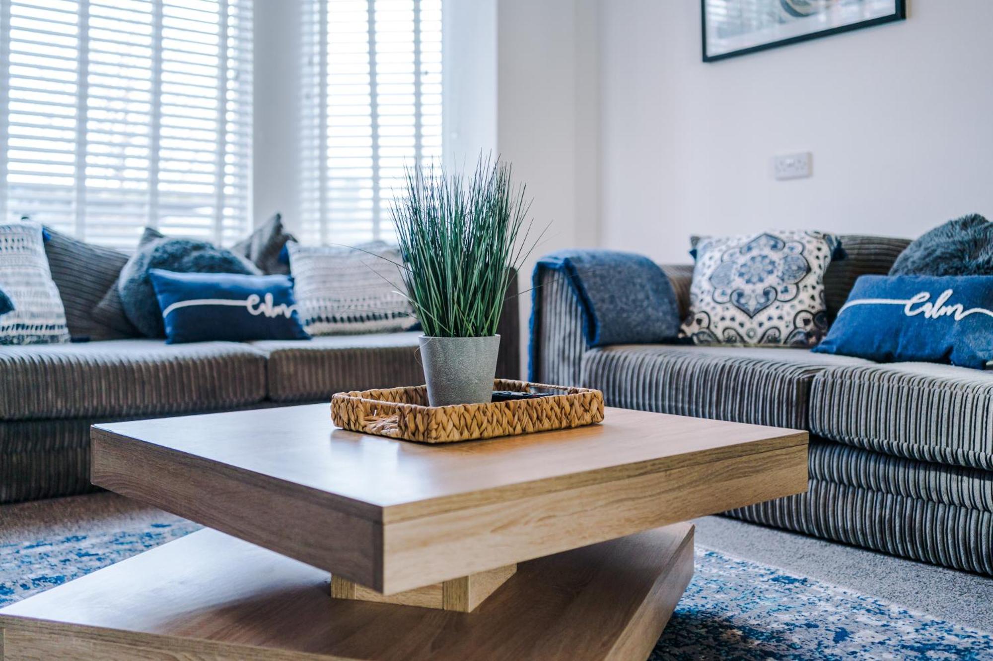 Large 7 Bedroom Town House In Chester City Centre エクステリア 写真