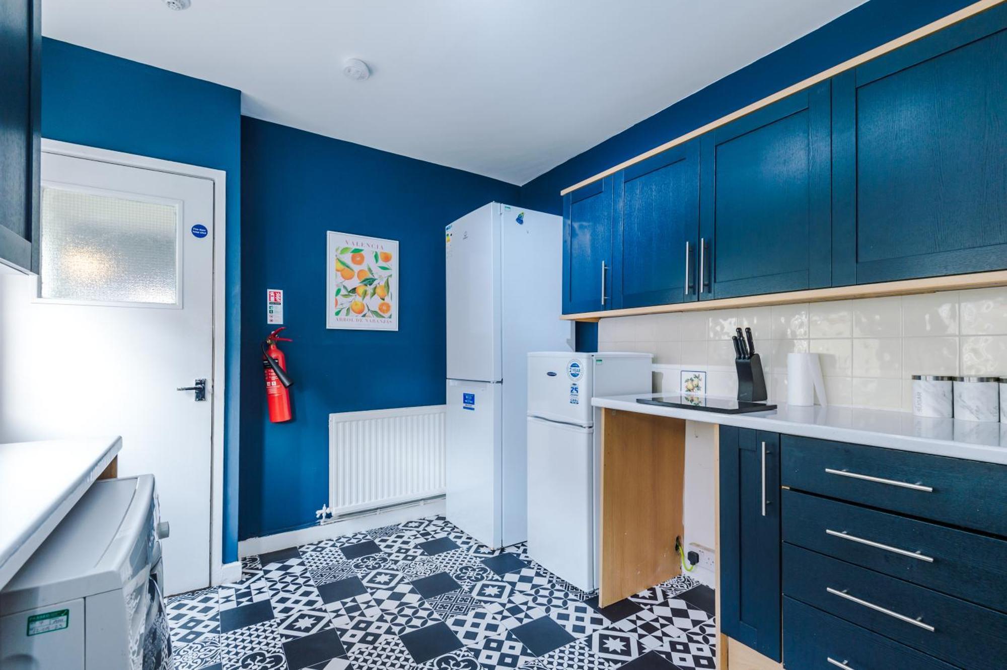 Large 7 Bedroom Town House In Chester City Centre エクステリア 写真