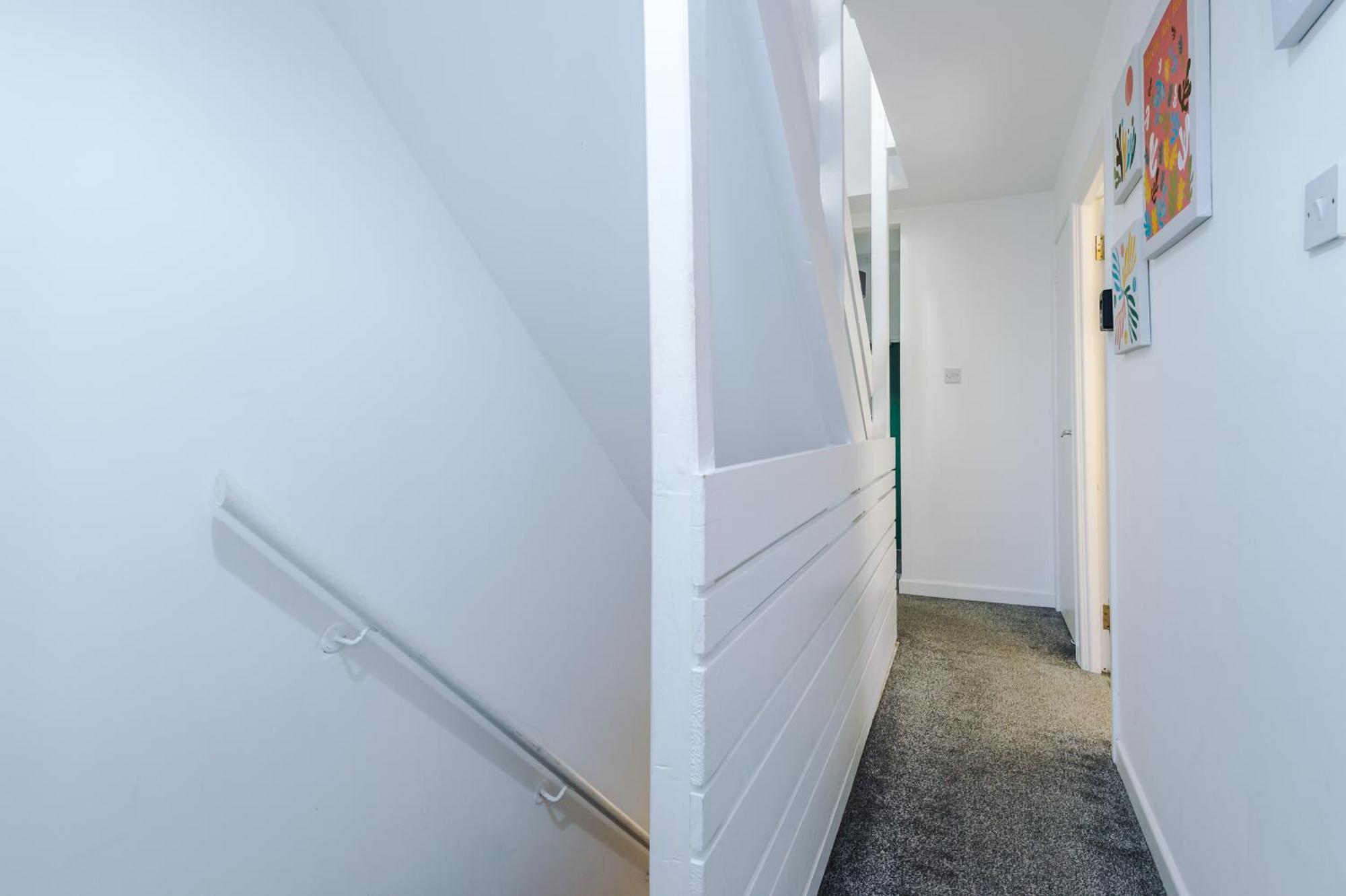 Large 7 Bedroom Town House In Chester City Centre エクステリア 写真
